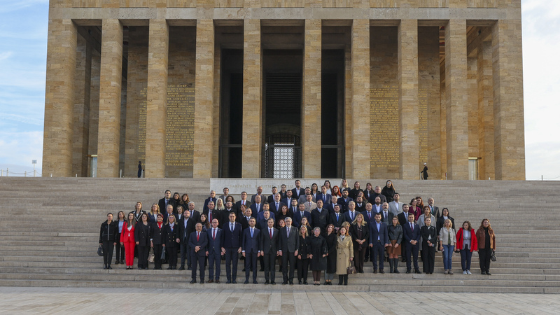 Cumhuriyet Halk Partisi Heyeti Anıtkabir’de…