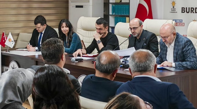 AK Parti Burdur İl Başkanlığı, Geniş katılımlı Danışma Meclisi Toplantısını gerçekleştirdi